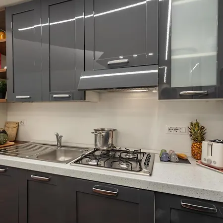 Mazzini 1 - Smart Flat 2 Bedrooms Garage & Mxp Apartment